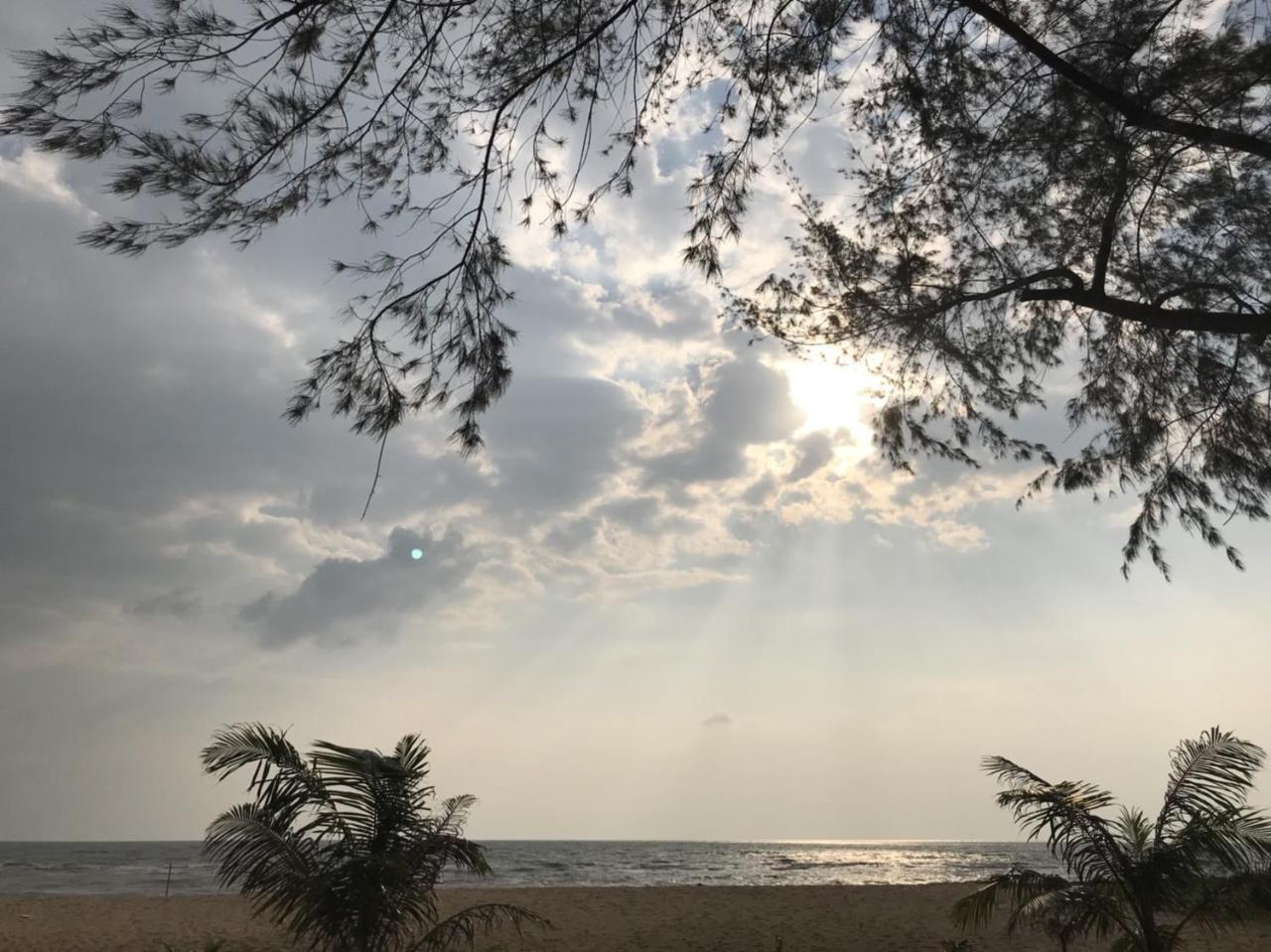 Had Lamae Resort Ban Pak Nam Lamae 外观 照片